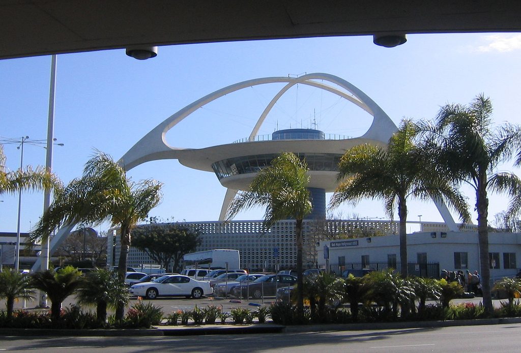 Car rentals at los angeles intl. Aeropuerto Internacional de Los Ãngeles (LAX