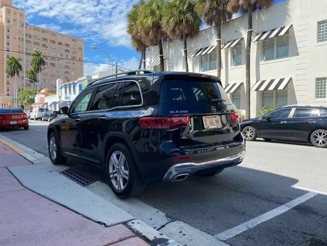Fuel economy ratings are not yet available for the 2022 glb, but the nearly identical 2021 model gets great gas mileage. Auto Review Glb250 From Mercedes Is An Ideal Little Hauler