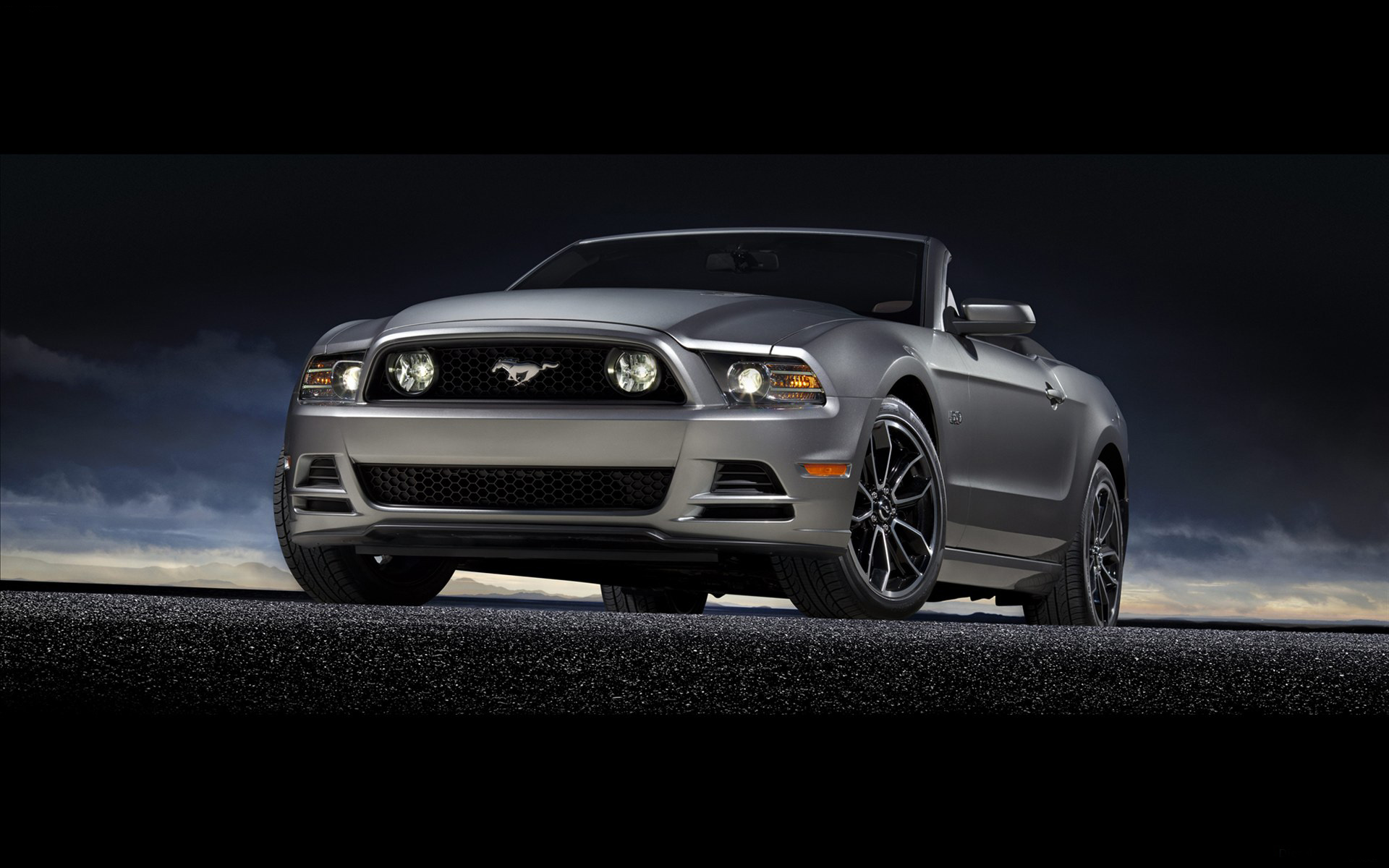 If you’re wanting to hit the open road in an american built automobile, but don’t want to spend of ton of money for the experience, consider purchasing a used ford mustang. Ford Mustang GT 2013 Wallpaper | HD Car Wallpapers | ID #2530