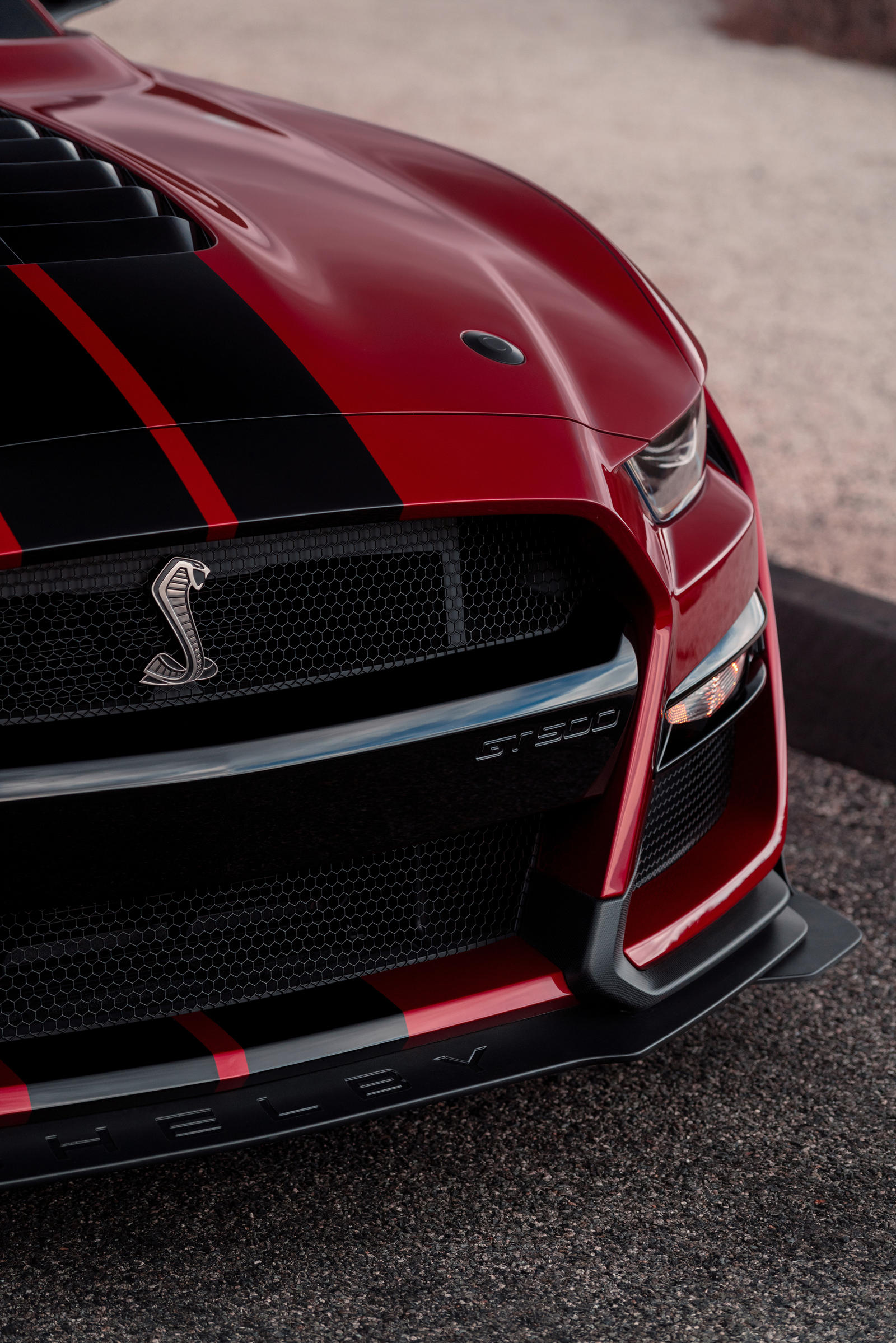 Der ford mustang überzeugt als sportwagen mit verbesserter aerodynamik, modernsten technologien und überarbeitetem design. 2021 Ford Mustang Shelby GT500 Getting Surprise Update