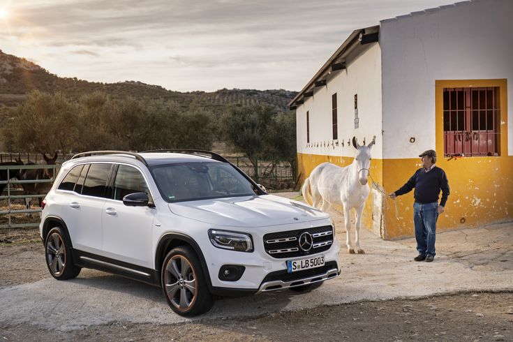 In the glb 250, it's good for 221 hp and a 0 . First Drive 2020 Mercedes Benz Glb 250 2021 Mercedes Amg Glb 35 Review Mercedes Benz Mercedes Suv Mercedes Amg