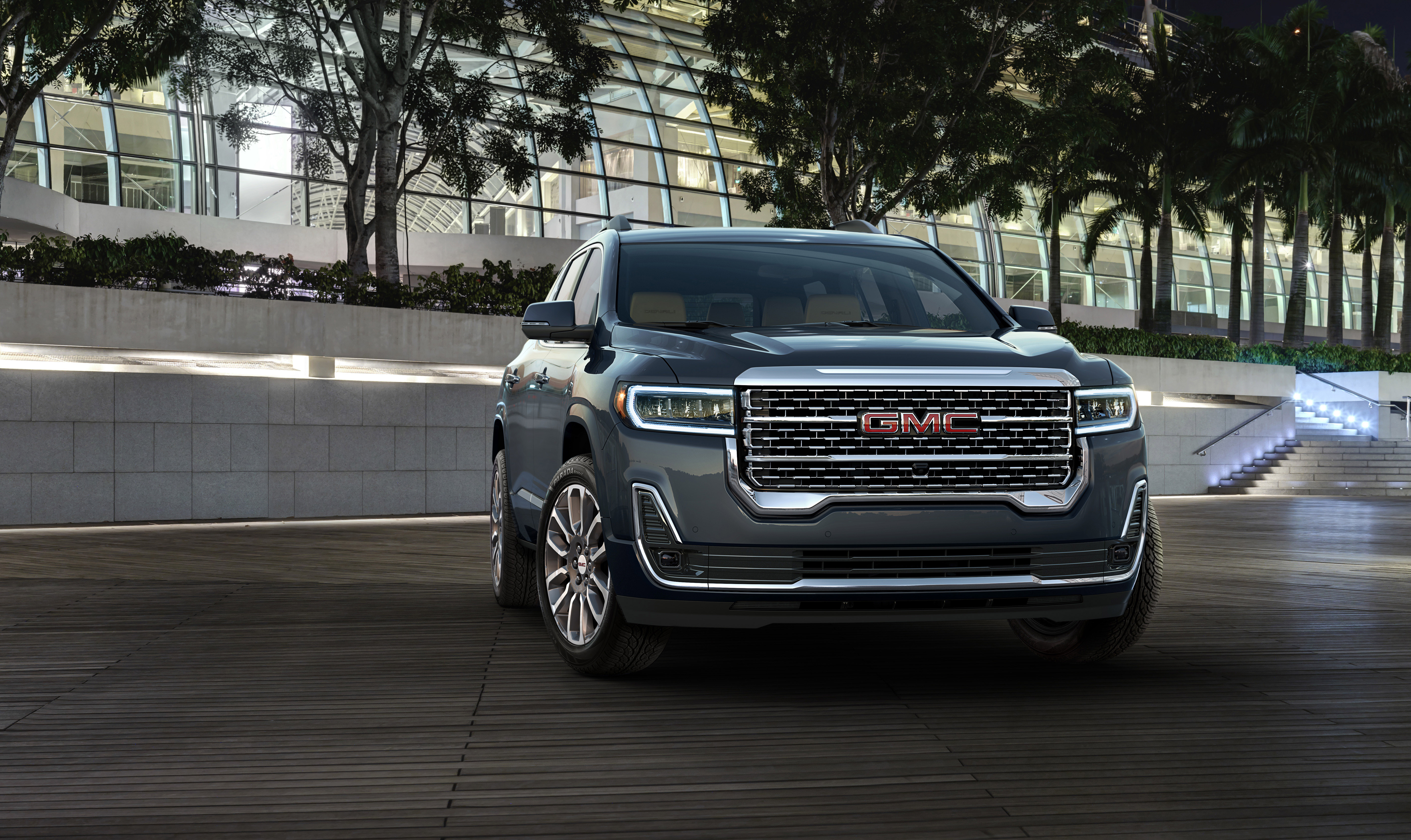 A good suv needs to do a lot, especially when it comes to meeting the needs of a large family. 2020 Acadia Mid Size Suv Gmc 2020 Acadia Denali Mid Size Luxury Suv Gmc