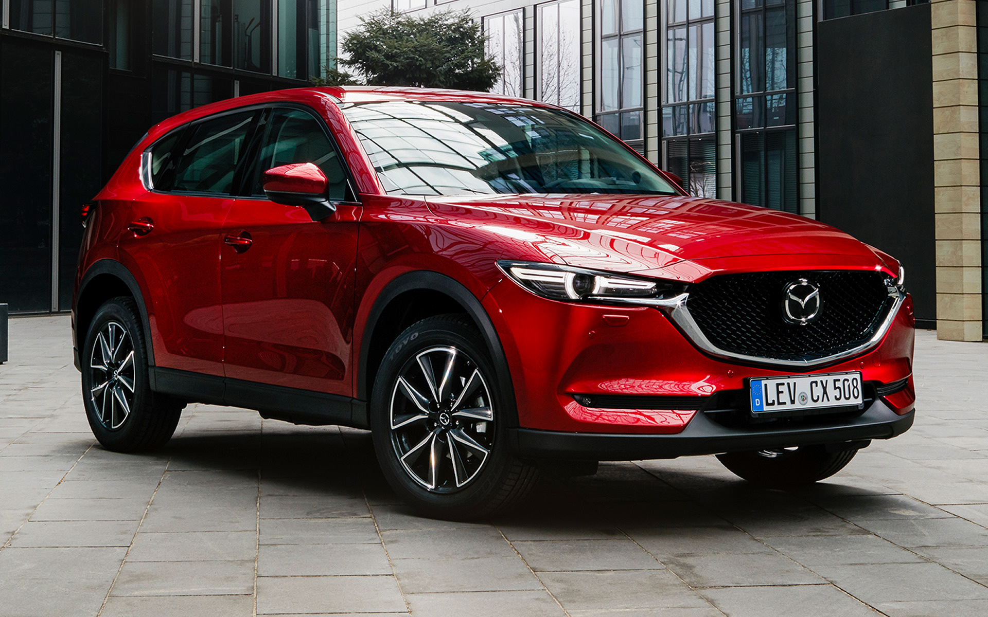 The front seats are comfy and supportive, and the driving position is excellent, thanks in part to the wide. 2017 Mazda CX-5 - Wallpapers and HD Images | Car Pixel