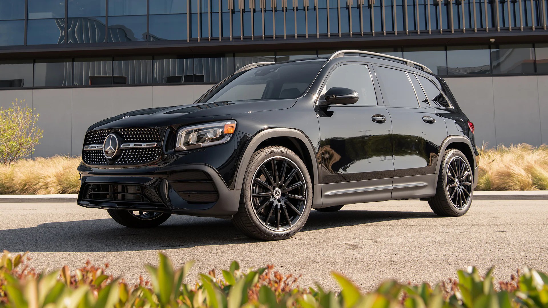 When you stomp the pedal, there's a noticeable . 2020 Mercedes Benz Glb 250 Review Is Mercedes Baby Gle A Proper Benz