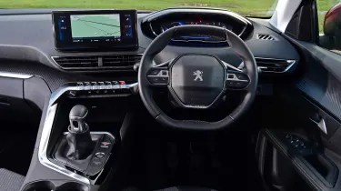 Read parkers' expert advice for the peugeot 5008 interior layout, leg room & driving comfort, in car infotainment system, dashboard and more. Peugeot 5008 Suv Interior Comfort Carbuyer