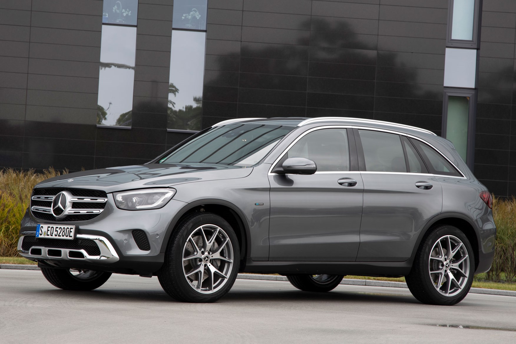 06.10.2021 · here's a 2022 bmw x5 vs. Mercedes GLC and GLE plug-in hybrids | Parkers