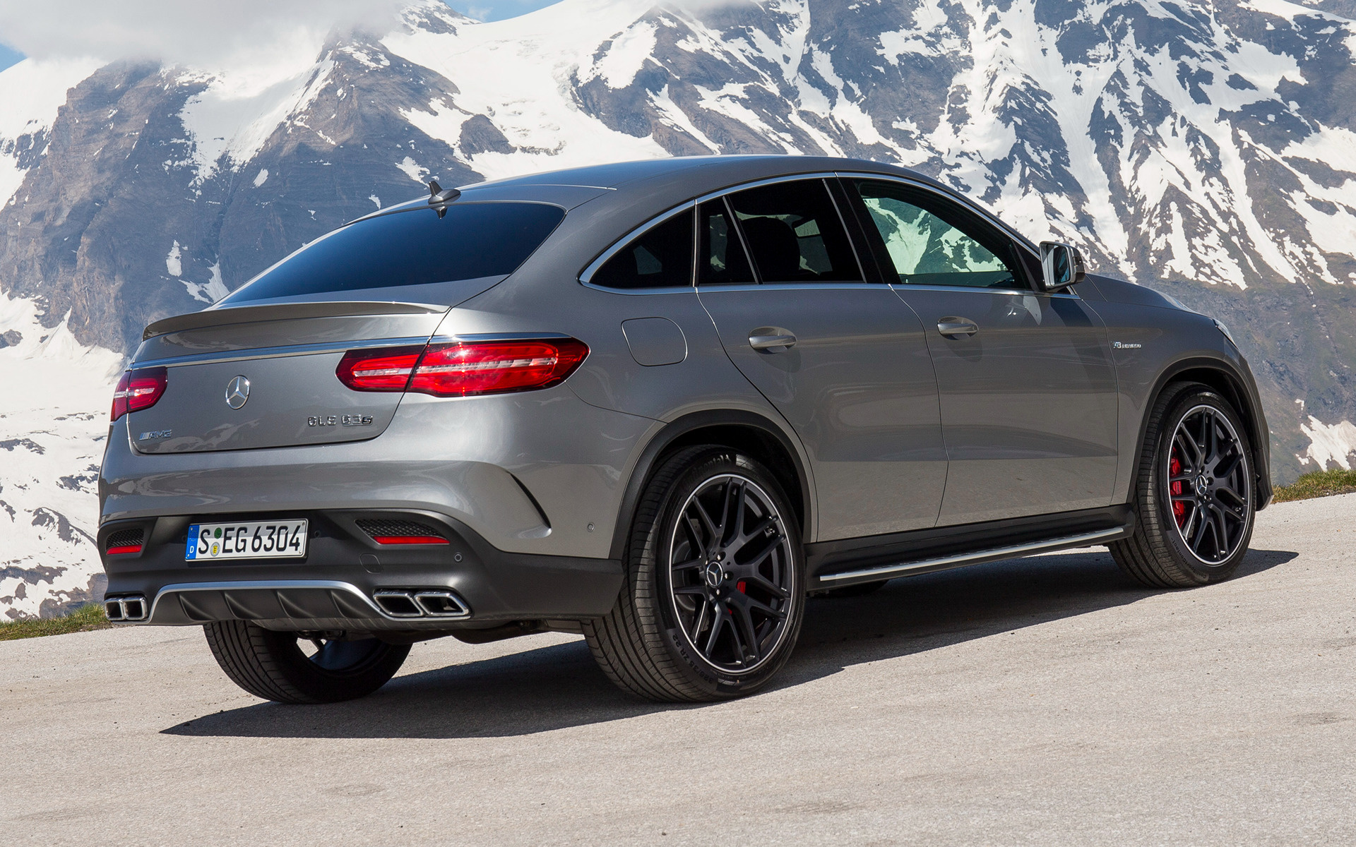 As a result, lexus wins this category. 2015 Mercedes-AMG GLE 63 S Coupe - Wallpapers and HD