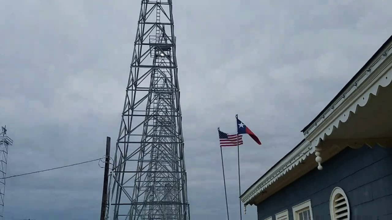 Kilgore Texas and an old Car Show - YouTube