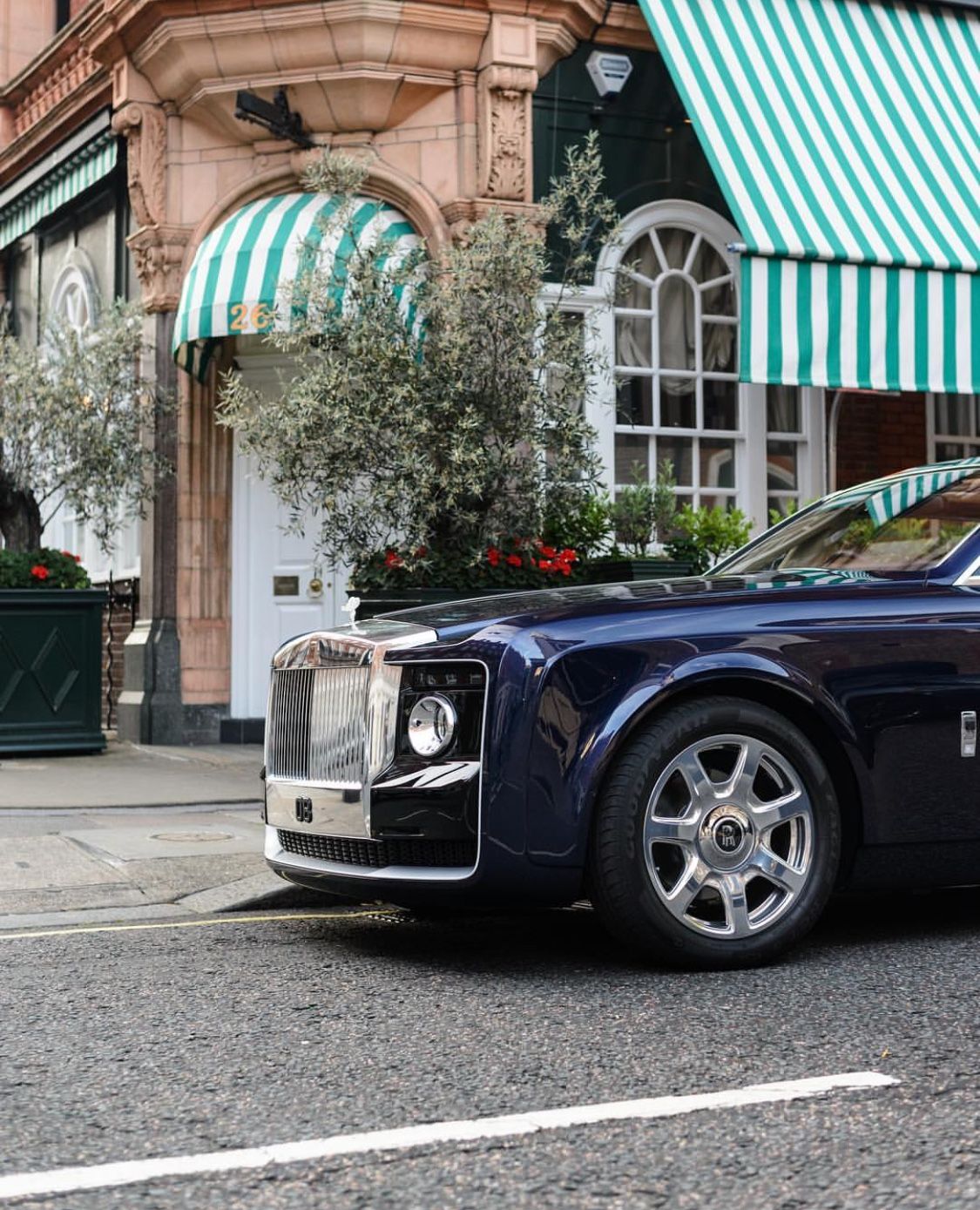 At the time of its may 2017 debut at the yearly . Rolls-Royce Sweptail | Ð­ÐºÐ·Ð¾ÑÐ¸ÑÐµÑÐºÐ¸Ðµ Ð°Ð²ÑÐ¾Ð¼Ð¾Ð±Ð¸Ð»Ð¸, ÐÐ²ÑÐ¾Ð¼Ð¾Ð±Ð¸Ð»Ð¸