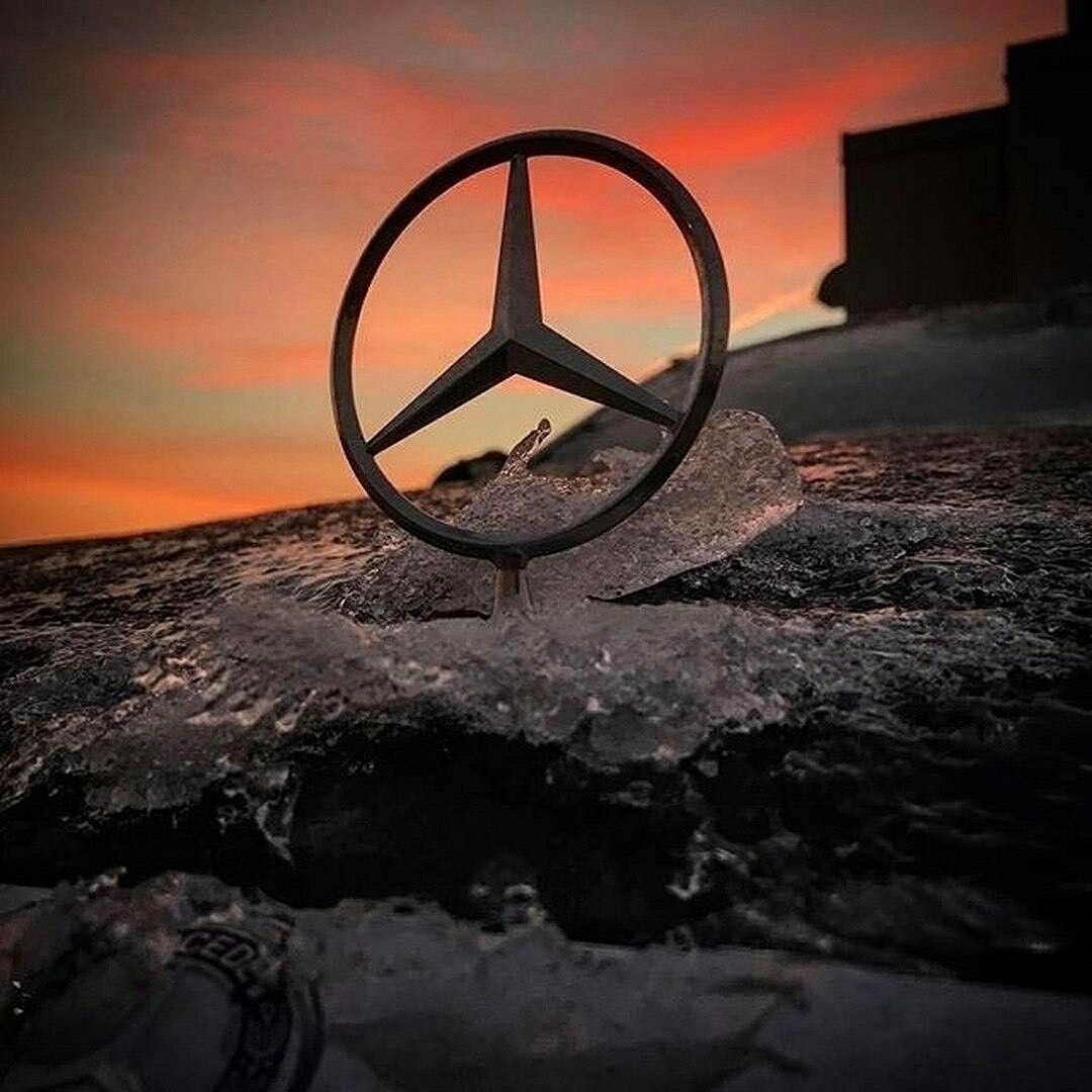 Damit möchten wir ihnen die bestmögliche nutzung unserer webseite ermöglichen sowie unsere . Mercedes Benz Logo Via Instagram Mb Mblogo Mercedes Benz Logo Mercedes Benz Benz