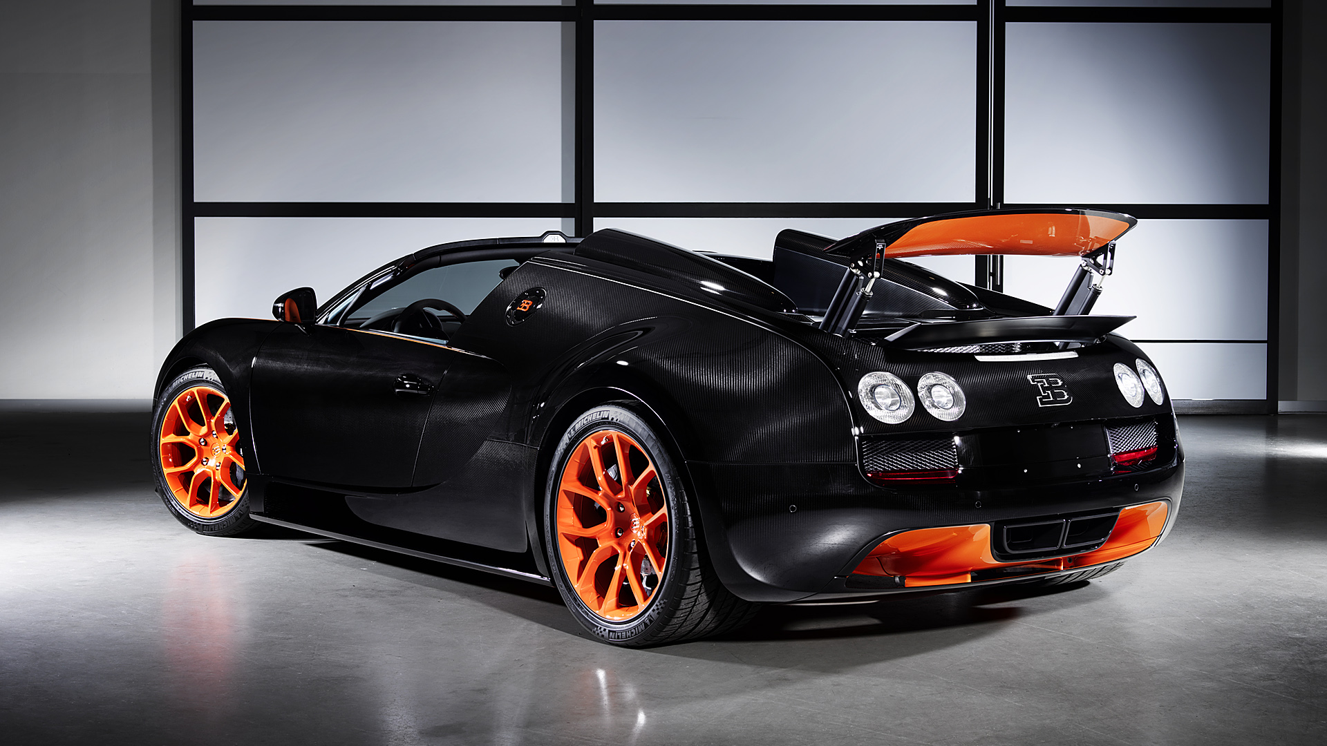 The 15 fastest mazda cars of all time ; 2013 Bugatti Veyron Sport Vitesse World Speed Record V3