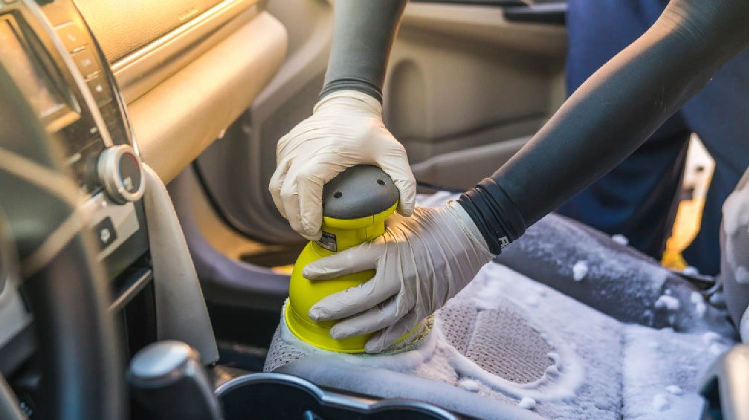 We have the best carpet/upholstery cleaner for the right price. Most Practical Tips For Your Car Seat Cleaning | Carorbis