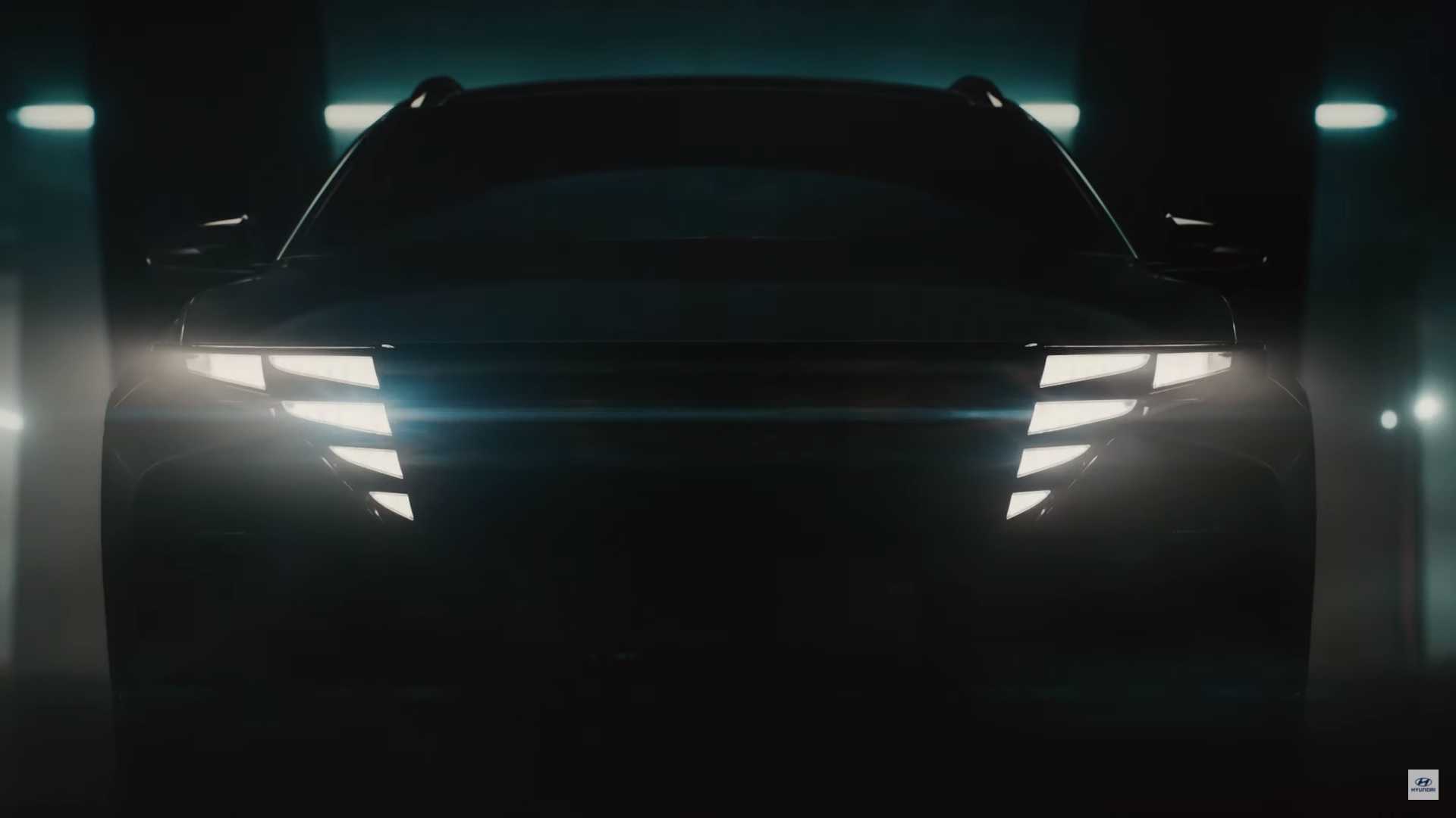 2022 hyundai santa fe interior features · cargo volume of 72.1 cubic feet with seat area; 2021 Hyundai Tucson Lights Up Its Grille In Two New Teaser