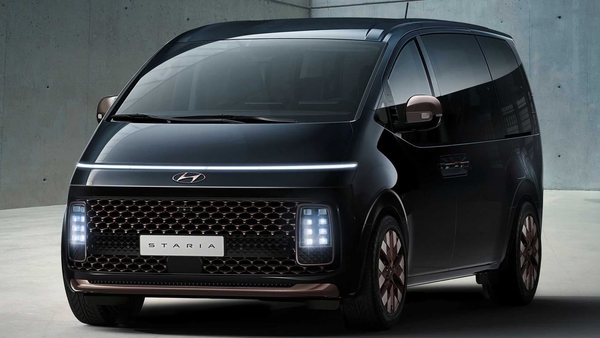 The 2022 kia carnival is a new take on the minivan. Hyundai Staria Minivan Revealed With Spaceship Design And