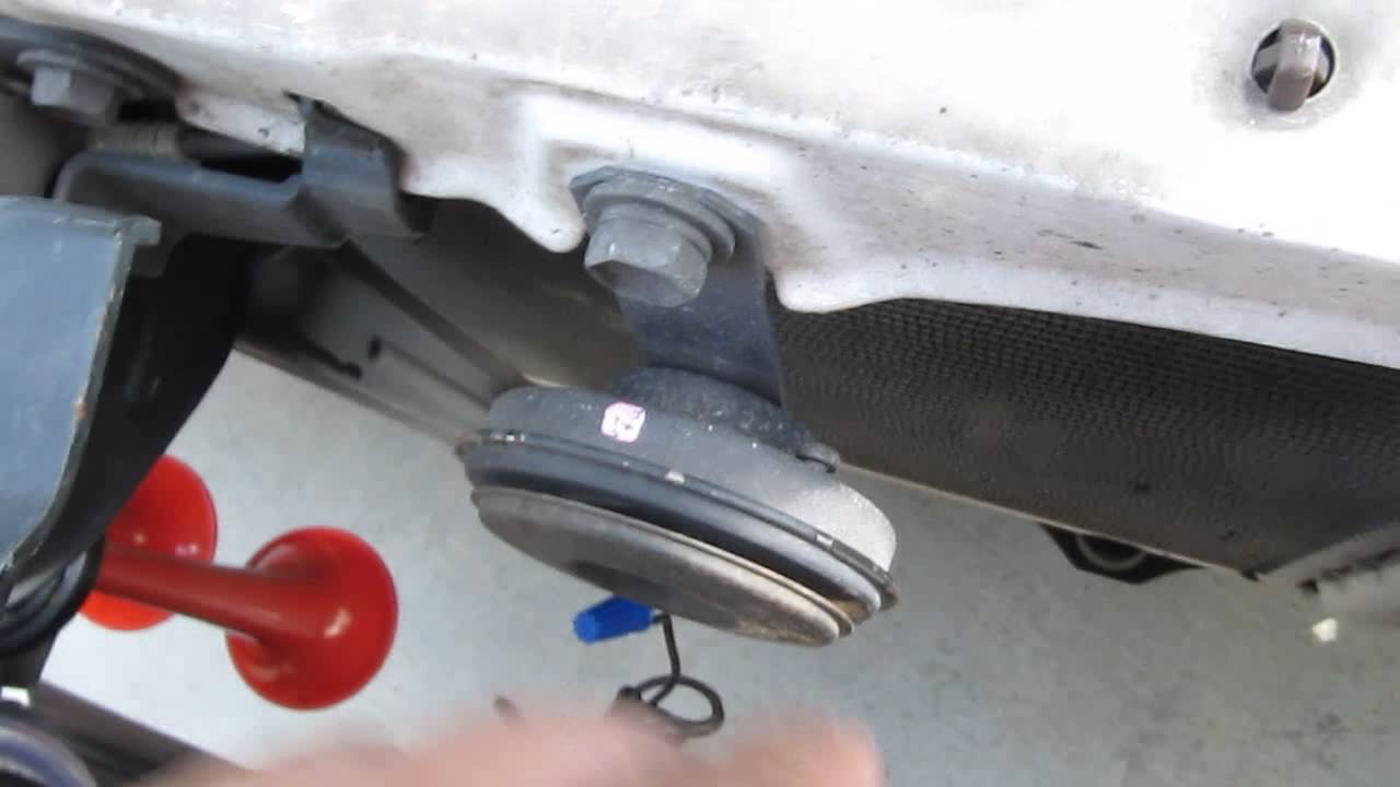 What a treat, 140k over 23 years is incredible. DIY: Install an Air horn (train horn) for Toyota Corolla