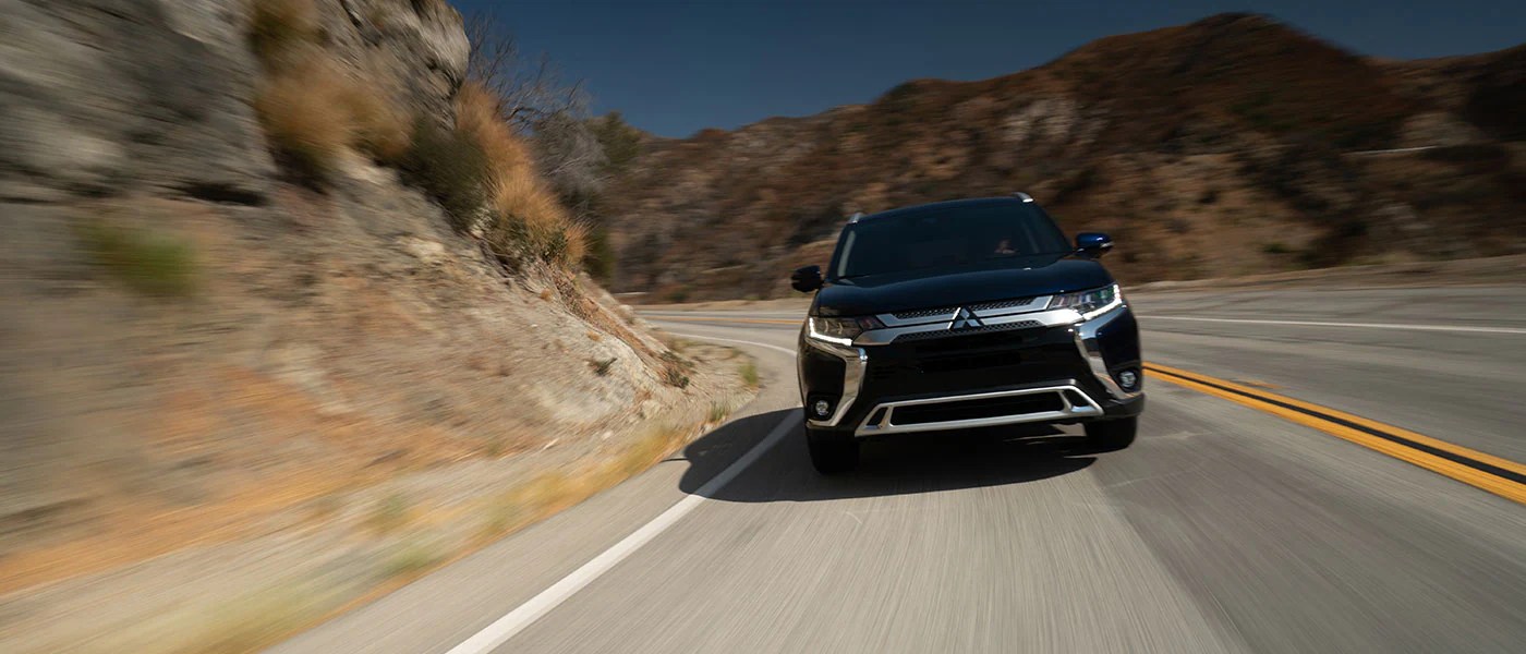 The 2022 outlander's impressive 2,000lbs towing capacity leaves plenty of room to bring along everything you need and more! 2019 Mitsubishi Suv Towing Guide How Much Can The Eclipse Cross Outlander Outlander Sport Or Outlander Phev Tow
